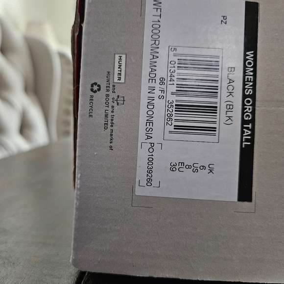 Hunter Tall Classic Rain Boots - Black - Picture 5 of 8